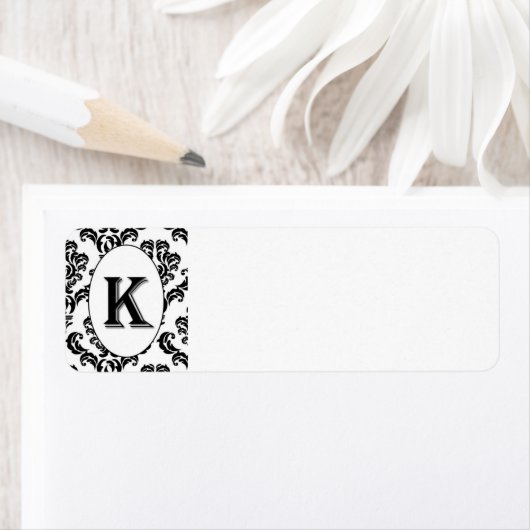 Schwarz-Weiß-Damaskus-Initial (Insitu)