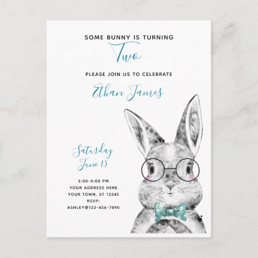Schwarz & Weiß Der Bunny macht zwei Geburtstage Einladungspostkarte (Vorderseite)