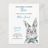 Schwarz & Weiß Der sonnige Bunny dreht sich zum dr Einladungspostkarte (Vorderseite)