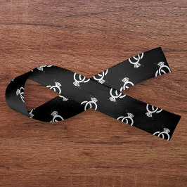 Schwarz-Weiß-Diamantring-Muster Satinband