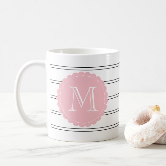 Schwarz-Weiß-Doppelstreifen Rosa Monogramm Kaffeetasse (Mit Donut)