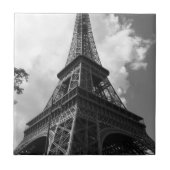 Schwarz-Weiß-Eiffelturm in Paris Fliese (Vorderseite)