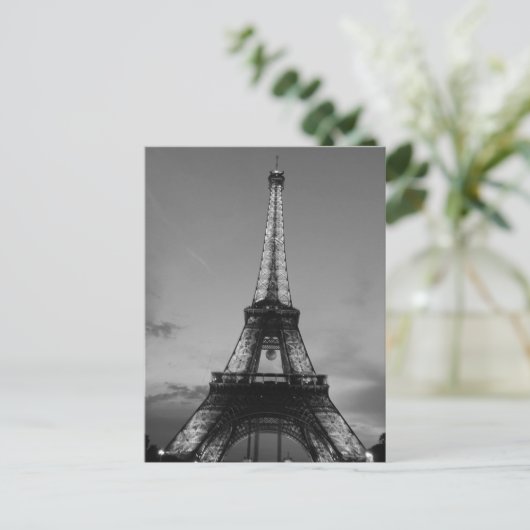 Schwarz-Weiß-Eiffelturm in Paris Nacht Postkarte (Stehend Vorderseite)