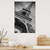 Schwarz-Weiß-Eiffelturm von unten Poster (Küche)