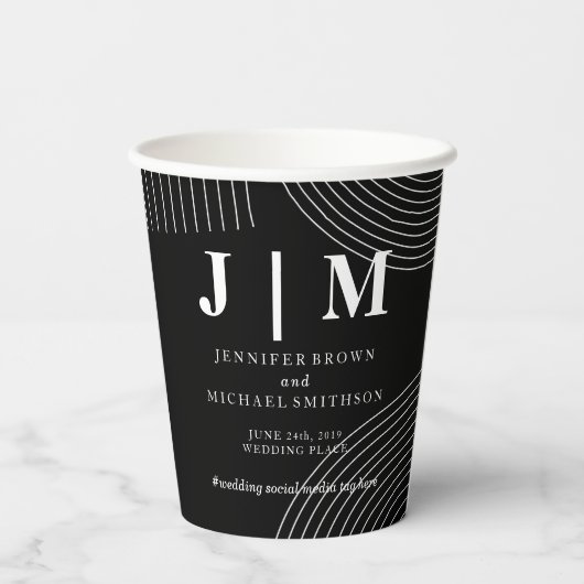 Schwarz-Weiß-Einfache moderne Drinks Hochzeit Pappbecher (Rückseite)