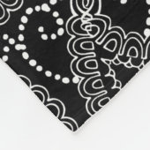 Schwarz-Weiß-elegantes Damask-Muster Fleecedecke (Ecke)