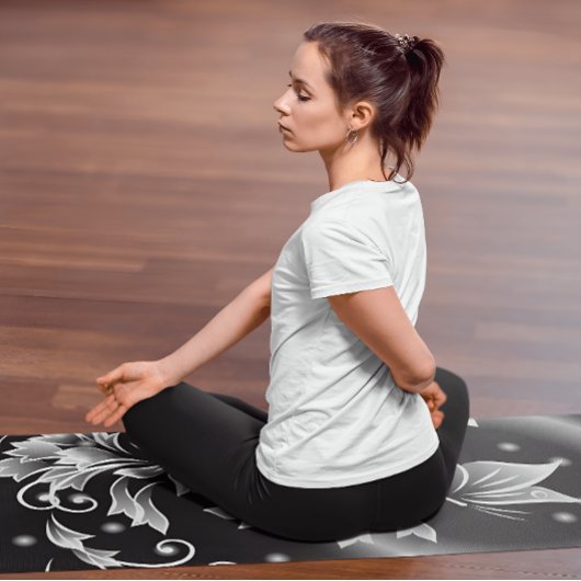 Schwarz-Weiß-Fantasie-Butterfly Ihr Name Yogamatte