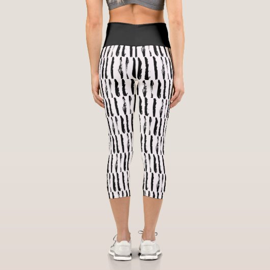 Schwarz-Weiß-Farbstreifen Muster Capri-Leggings Capri Leggings (Rückseite)