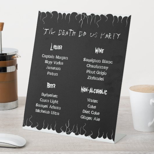 Schwarz-Weiß-Feuer Sockelschild (In Situ)