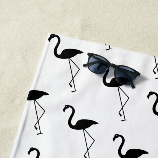 Schwarz-Weiß-Flamingos-Badetuch Strandtuch (Beispiel)