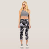 Schwarz-Weiß-Flammenmuster Capri Leggings (Vorderseite)