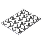 Schwarz-Weiß-Fliegenraven-Lino-Schnitt Notizblock (Linke Seite)