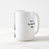 Schwarz-Weiß-Foto der Niedlichen Hundsruhe mit Vat Kaffeetasse (VorderseiteRechts)