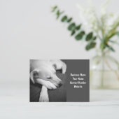 Schwarz-Weiß-Foto eines Hundes Schlafen Einfach Visitenkarte (Stehend Vorderseite)