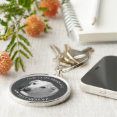 Schwarz-Weiß-Foto eines wunderschönen, seelenvolle Schlüsselanhänger (Seite)