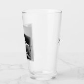 Schwarz-Weiß-Foto für die Meldung von Dog-Text Glas (Links)