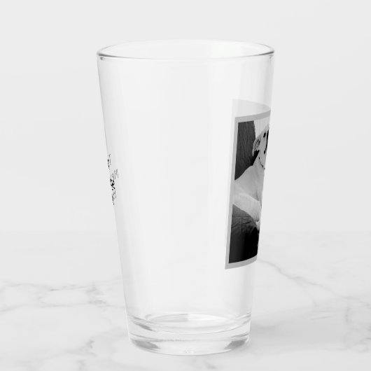 Schwarz-Weiß-Foto für die Meldung von Dog-Text Glas (Rechts)