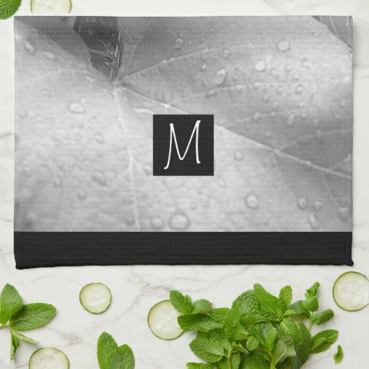 Schwarz-Weiß-Foto von Blätter der Weintraube Anfän Geschirrtuch (Gefaltet)