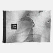 Schwarz-Weiß-Foto von Blätter der Weintraube Anfän Geschirrtuch (Horizontal)