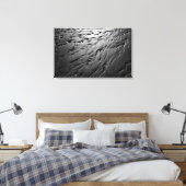 Schwarz-Weiß-Foto von Strandsandmustern Leinwanddruck (Insitu (Schlafzimmer))