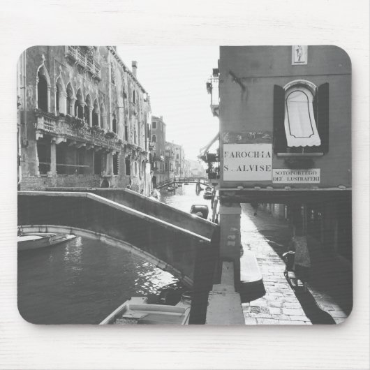 Schwarz-Weiß-Fotografie Venedig Italien Kanal Mousepad (Vorne)