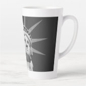 Schwarz-Weiß-Freiheitsstatue Milchtasse (Rechts)