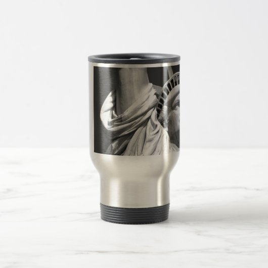 Schwarz-Weiß-Freiheitsstatue Reisebecher (Mittel)