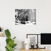 Schwarz-Weiß-Frozen-Wasserfall Poster (Heimbüro)