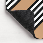 Schwarz-Weiß-Fünf-Streifen-Muster mit Bräune Mousepad (Ecke)