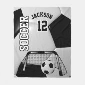 Schwarz-Weiß-Fußballball mit DIY-Text Fleecedecke (Vorderseite)