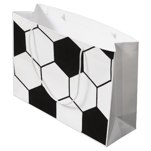 Schwarz-Weiß-Fußballmuster geometrisch Große Geschenktüte (Rückseite Schrägansicht)