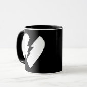 Schwarz-Weiß-gebrochenes Herz - Kunst Tasse (Vorderseite Links)