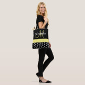 Schwarz-weiß-Gelbe Monogram-Script-Polka-Punkte Tasche (Am Model)