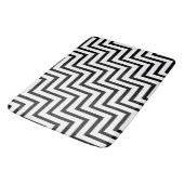 Schwarz-Weiß-Geometrie-Fleece Badematte (Schrägansicht)
