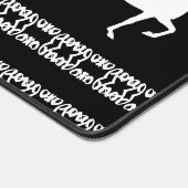 Schwarz-Weiß-Geometrie-Muster und Pferde Schreibtischunterlage (Ecke)