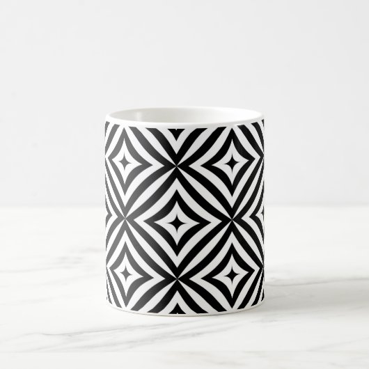 Schwarz-Weiß-geometrische Tasse (Mittel)