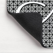 Schwarz-weiß geometrisches Anfangsmonogramm Mousepad (Ecke)
