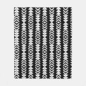 Schwarz-Weiß-geometrisches Boho-Design Fleecedecke (Vorderseite)