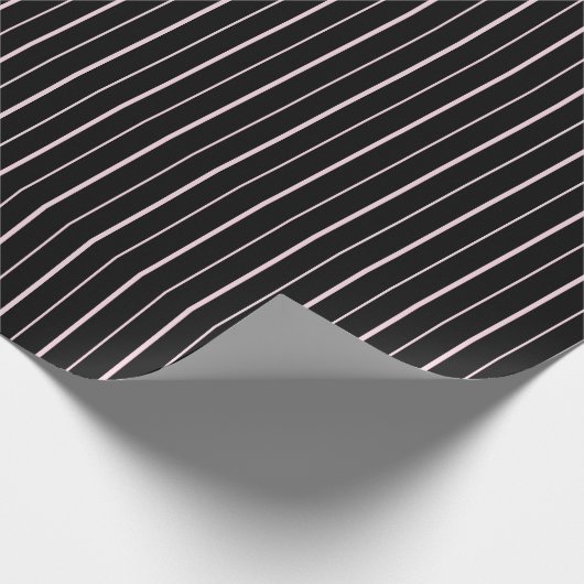 Schwarz-weiß gestreiftes Geschenkpapier (Ecke)