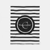 Schwarz-weiß gestreiftes, individuelles Kinderbett Fleecedecke (Vorderseite)