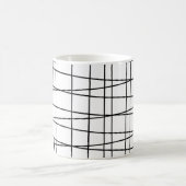 Schwarz-Weiß-Gitternetzlinien Kaffeetasse (Mittel)