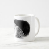 Schwarz-Weiß-Grau-Wolf-Sketch Kaffeetasse (VorderseiteRechts)