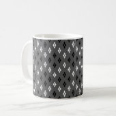 schwarz-weiß-graues geometrisches feines Muster Kaffeetasse (Vorderseite Links)