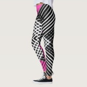Schwarz-Weiß-Graustreifen auf einem Streifen Leggings (Links)