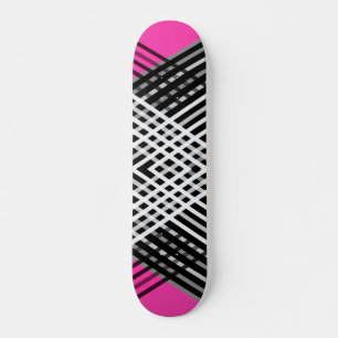 Schwarz-Weiß-Graustreifen auf einem Streifen Skateboard