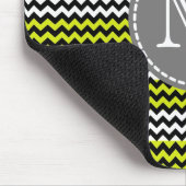 Schwarz-weiß Green Zickzack Zigzag Monogram Mousepad (Ecke)