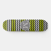Schwarz-weiß Green Zickzack Zigzag Monogram Skateboard (Horizontal)