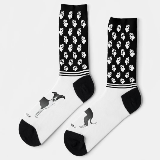Schwarz-Weiß-Greyhound mit Namen und Pasten Socken (Linkes Detail)