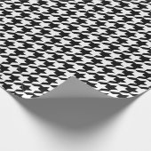 Schwarz-Weiß-Hahnentrittmuster Geschenkpapier (Ecke)