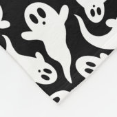 Schwarz-Weiß-Halloween-Ghost-Muster Fleecedecke (Ecke)